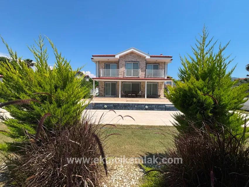 4+1-Zimmer Villa Zu verkaufen in Dalyan Bz. Ortaca - 500 m²