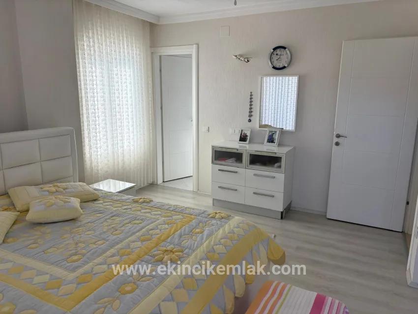 4+1-Zimmer Villa Zu verkaufen in Dalyan Bz. Ortaca - 520 m²