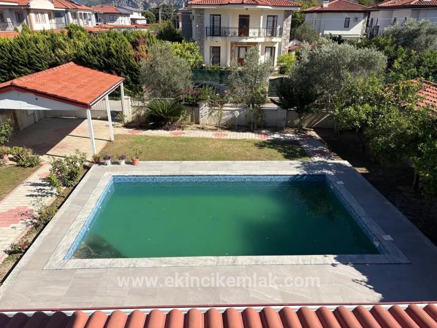 4+1-Zimmer Villa Zu verkaufen in Dalyan Bz. Ortaca - 520 m²