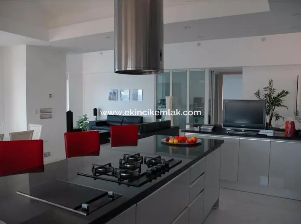 Villa Zum Verkauf-Meer-Villa Zum Verkauf Mit Aussicht Auf Das Meer Und Die Insel Meis. Nov