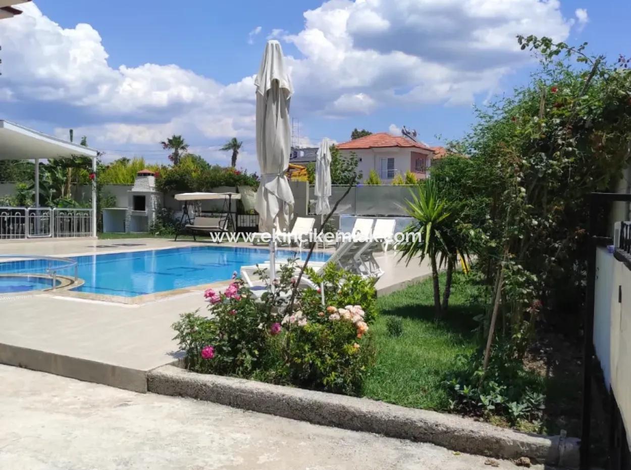 Dalyan Gülpinar'köşebaşi 545M2 Grundstück Zum Verkauf 4 1 Villa