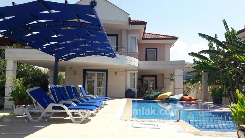4+1 Bedroom Villa For Sale in Dalyan Nbh. Ortaca - 573 m²
