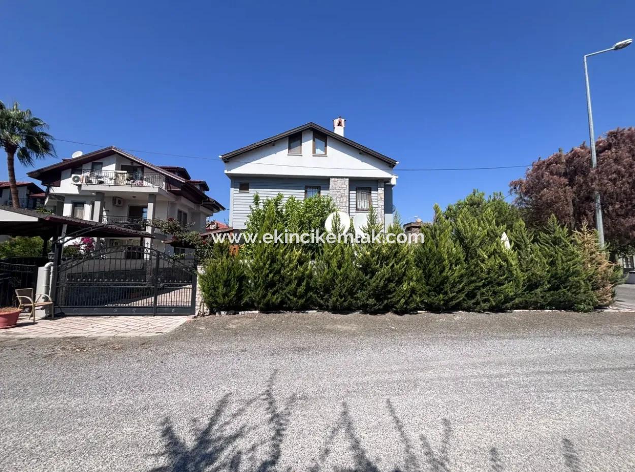 5 1 Villas For Sale In A Plot Of 301M2 In Dalyan Center