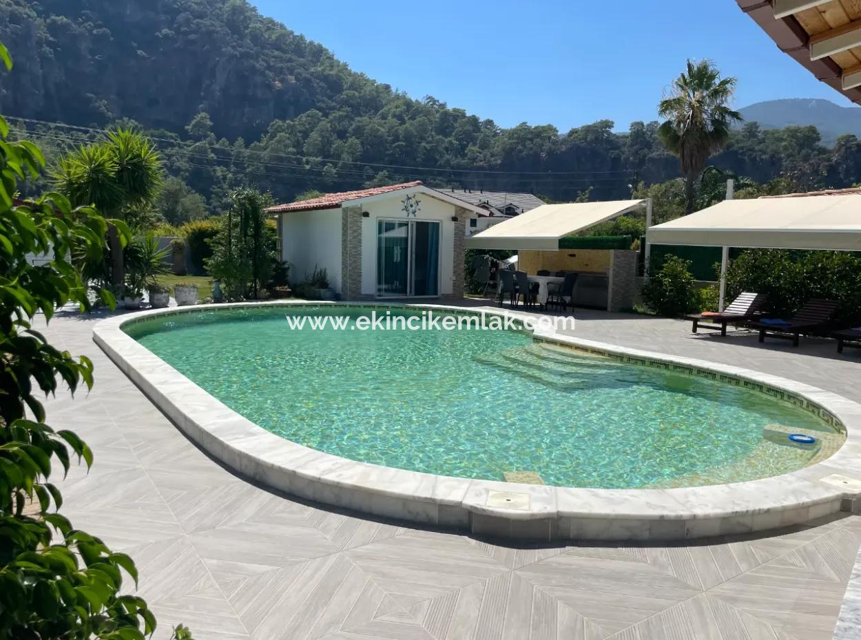 4 1 Villa For Sale In 720M2 Land In Dalyan Gülpınar