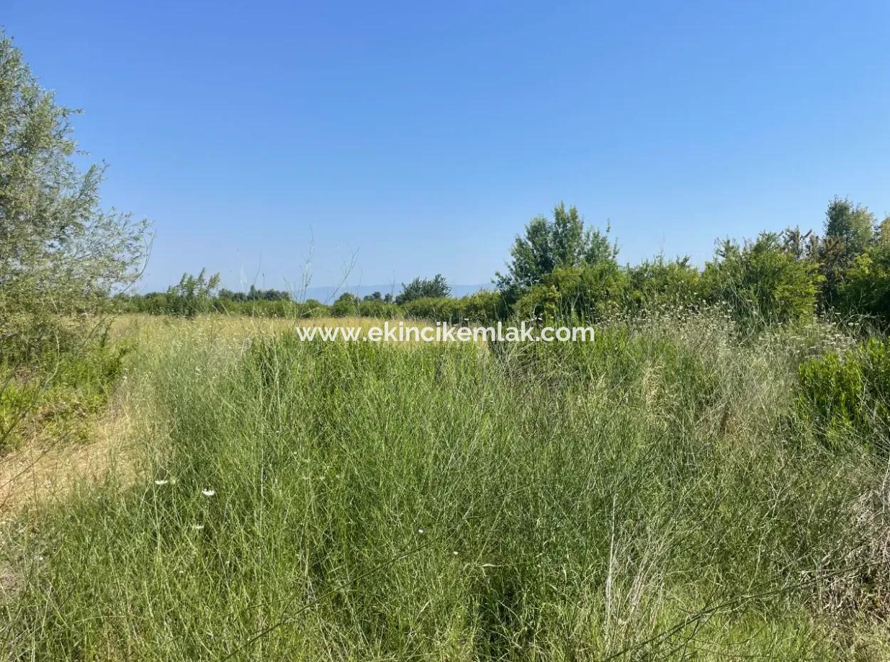 Land For Sale Of 1765 M2 In Okçular