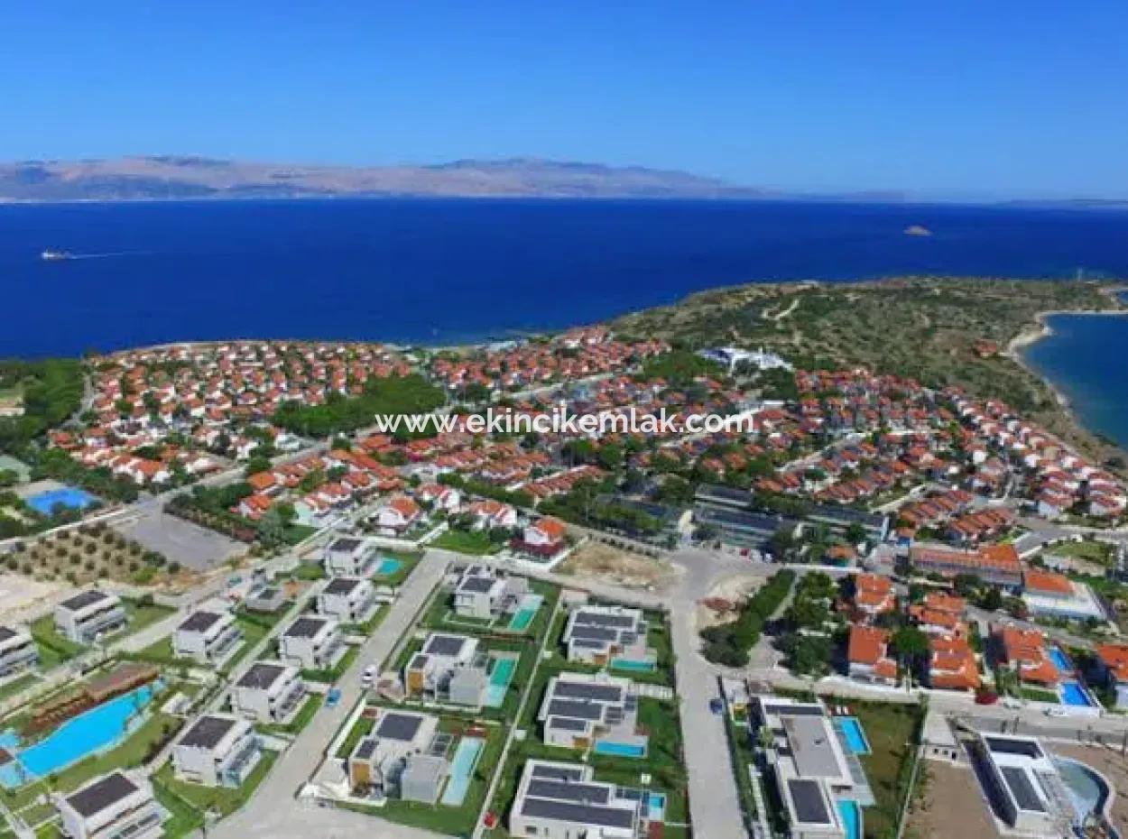 Land For Sale In Çeşme Dalyan Neighborhood With Full Sea View 1176M2 Zoning