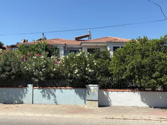 в центре Dalyan внутри участка 300m2 вилла 3+1 на продажу