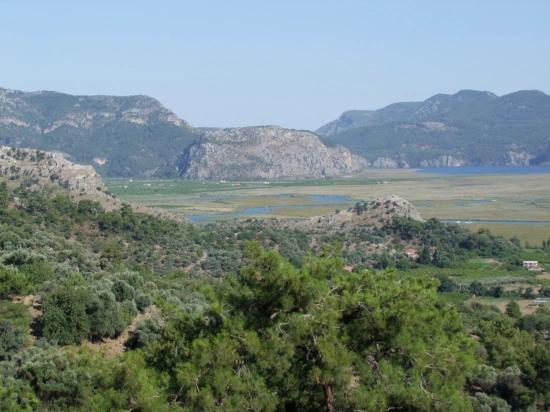 Земля 1252m2 На Продажу С Видом На Озеро В Чандыре