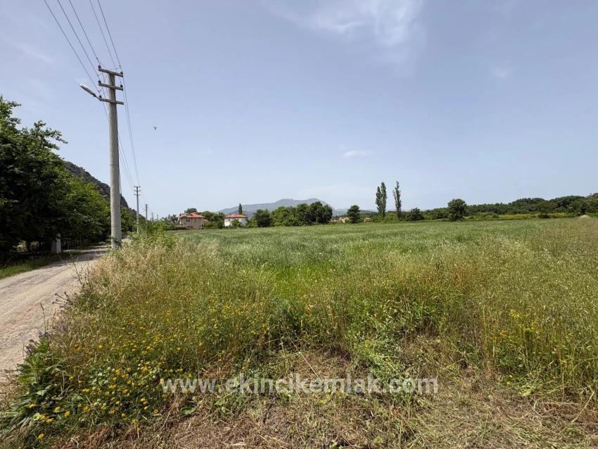 Ortaca Okçular Mah. Satılık Arsa - Konut İmar Durumlu - 2.100 m²