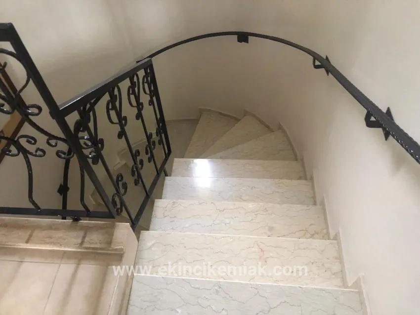 Ortaca Dalyan Mah. Satılık 3+1 Villa - 300 m²