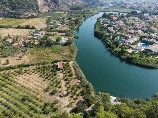Köyceğiz Çandır Mahallesinde kanala sıfır 20.000m2 satılık tarla