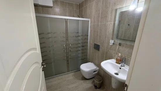 Dalyan Gökbel'de göl ve deniz manzaralı 4+1 satılık villa