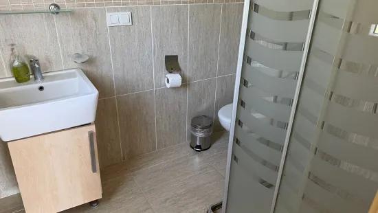 Dalyan Gökbel'de göl ve deniz manzaralı 4+1 satılık villa