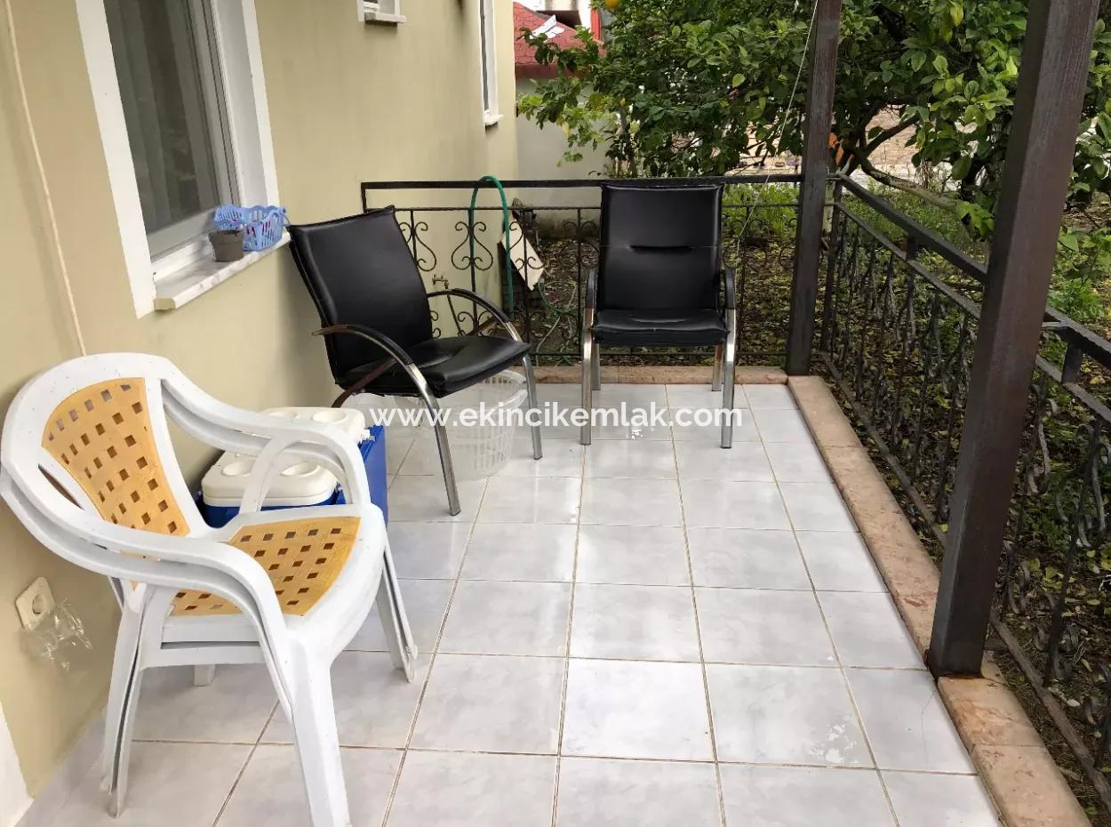 Okçular'da 1222M2 Arsa İçerisinde Satılık Tek Katlı Müstakil Ev