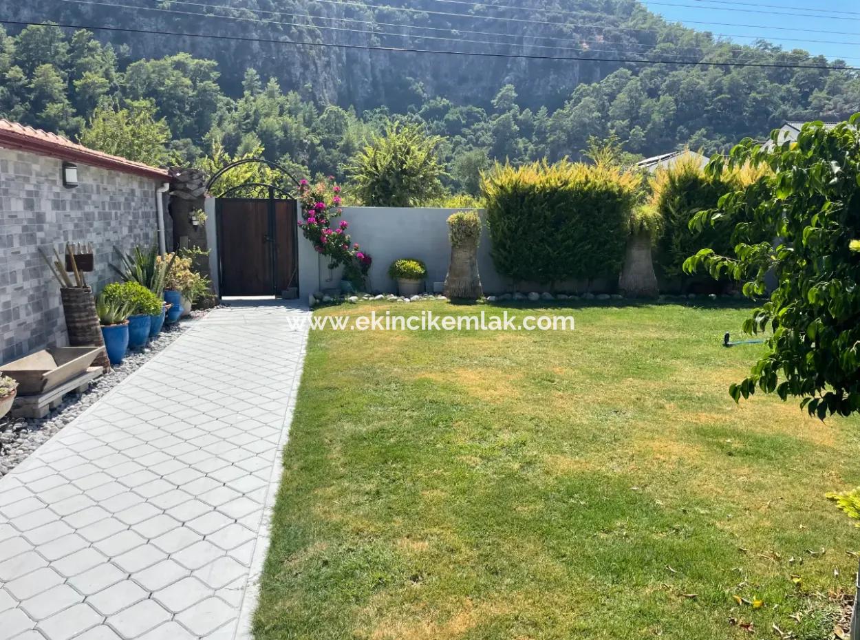 Dalyan Gülpınar'da 720M2 Arsa İçinde 4+1 Satılık Villa