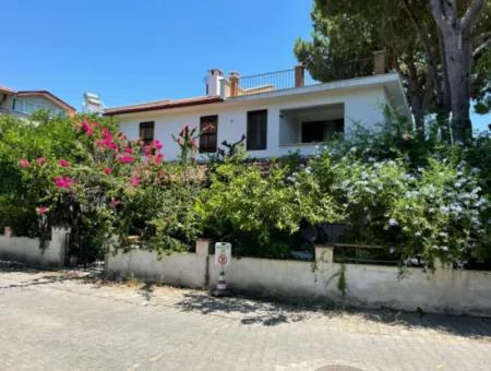 Dalyan Merkezde 5+1 Satılık Villa